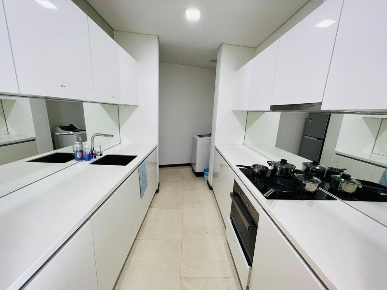 Vortex Suites Klcc By Moonlight Куала Лумпур Екстериор снимка