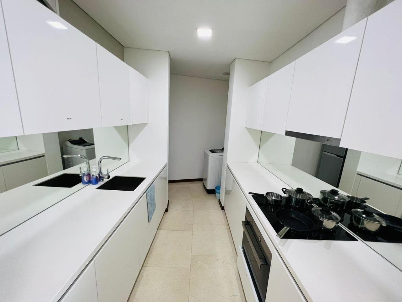 Vortex Suites Klcc By Moonlight Куала Лумпур Екстериор снимка