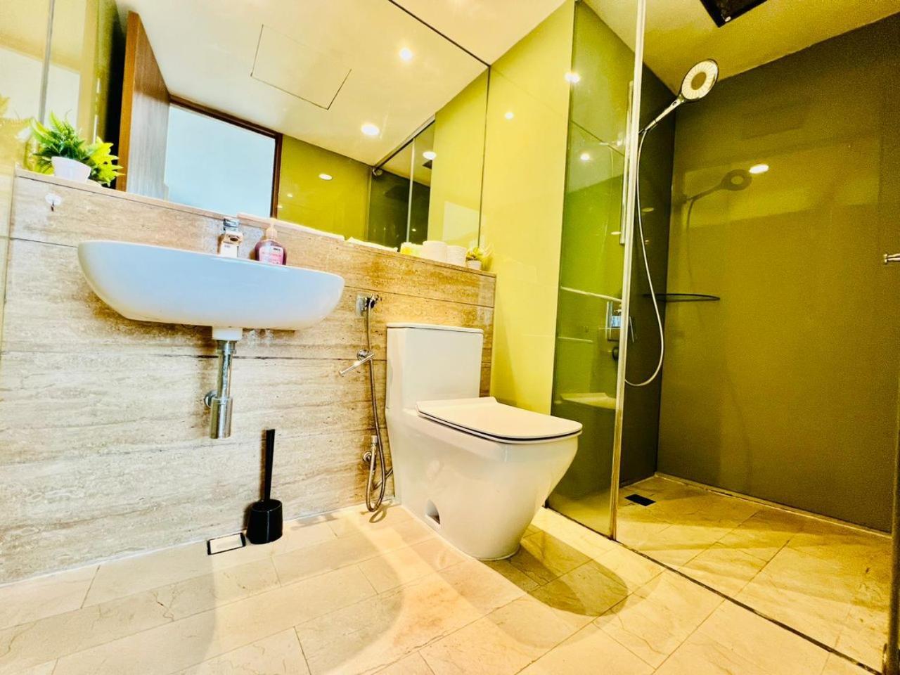 Vortex Suites Klcc By Moonlight Куала Лумпур Екстериор снимка