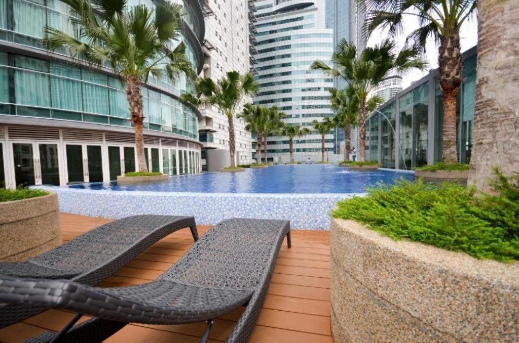 Vortex Suites Klcc By Moonlight Куала Лумпур Екстериор снимка
